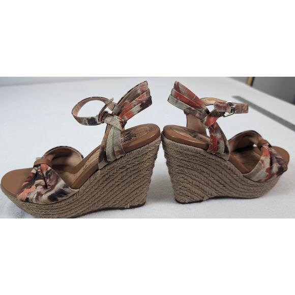 Sofft Wedge Sandals Espadrille Heels Floral Women's US Size 7 1/2M - Picture 2 of 7
